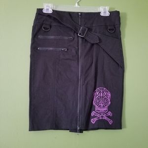 Skull Embroidered Pencil Skirt